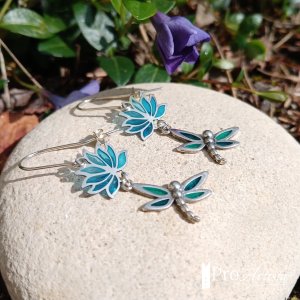 Boucles d'oreilles en émail plique à jour '' Libellules ''. - Les émaux Arédiens