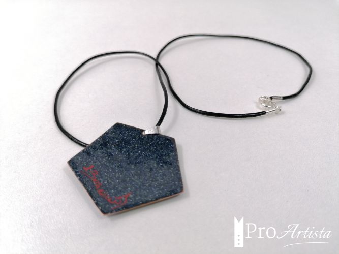 Pendentif en émail '' Les graphiques ''