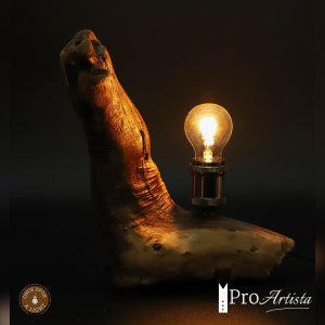 Le pied - Lampe de table artisanale - Once Upon A Light